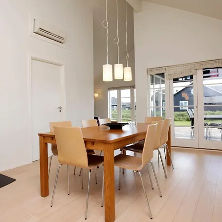 8 Person In Semesterbostad