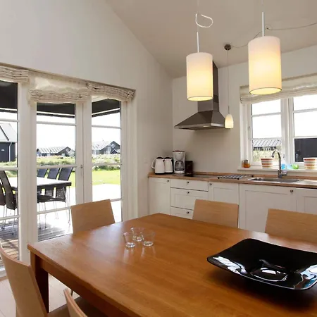 8 Person In Semesterbostad Nysted